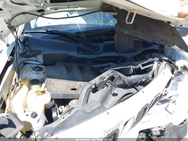 1C4NJPBB3FD305066 Jeep 2015