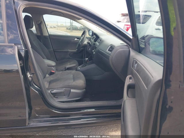 Volkswagen 2014 2014 3VW2K7AJ3EM209043 Image 5