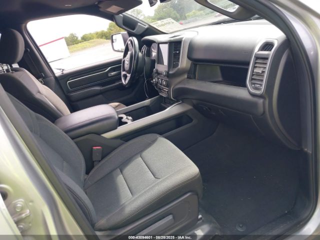 2019 RAM 1500 1C6RRFBG3KN663165 Photo 4