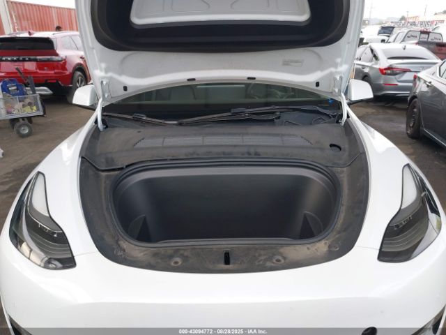 2022 TESLA MODEL Y 7SAYGDEE9NF561805 Photo 9