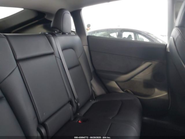 2022 TESLA MODEL Y 7SAYGDEE9NF561805 Photo 7