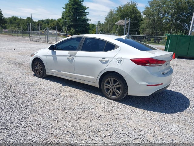 5NPD84LF7HH158514 Hyundai Elantra