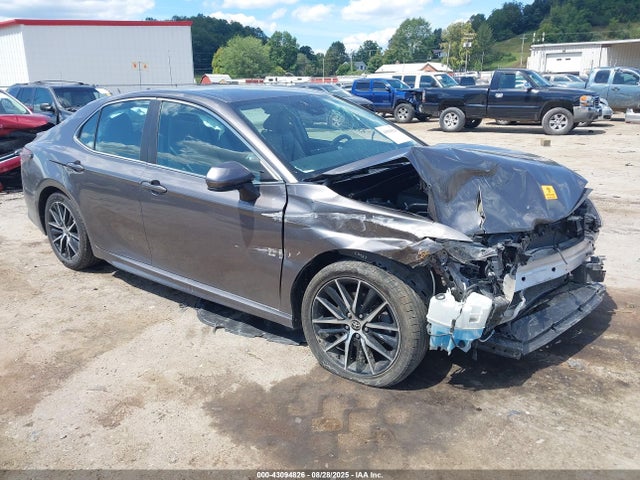 2021 Toyota Camry Se მანქანა იყიდება აუქციონზე, vin: 4T1G11AK6MU528136, აუქციონის ნომერი: 43094826