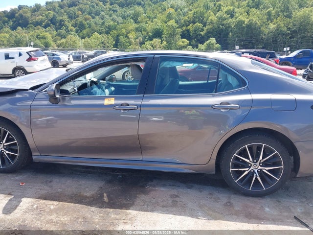 2021 Toyota Camry Se მანქანა იყიდება აუქციონზე, vin: 4T1G11AK6MU528136, აუქციონის ნომერი: 43094826
