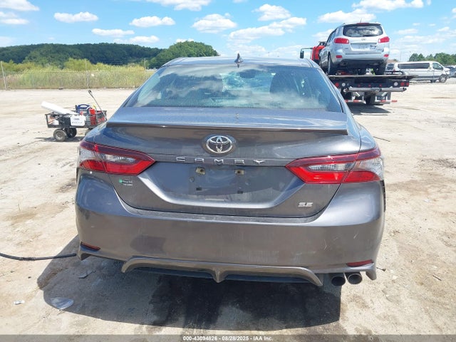 2021 Toyota Camry Se მანქანა იყიდება აუქციონზე, vin: 4T1G11AK6MU528136, აუქციონის ნომერი: 43094826