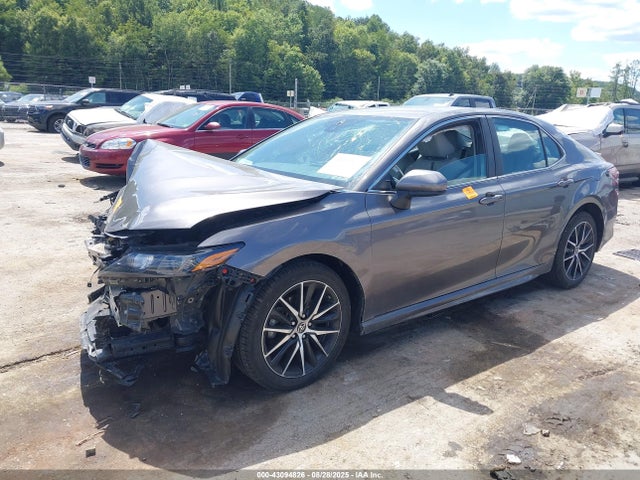 2021 Toyota Camry Se მანქანა იყიდება აუქციონზე, vin: 4T1G11AK6MU528136, აუქციონის ნომერი: 43094826