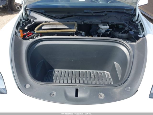 2020 TESLA MODEL Y 5YJYGDEE2LF038779 Photo 9