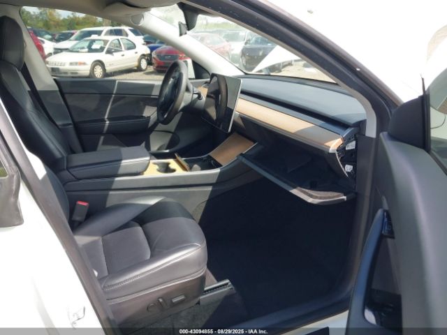 2020 TESLA MODEL Y 5YJYGDEE2LF038779 Photo 4
