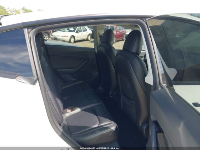 2020 TESLA MODEL Y 5YJYGDEE2LF038779 Photo 7
