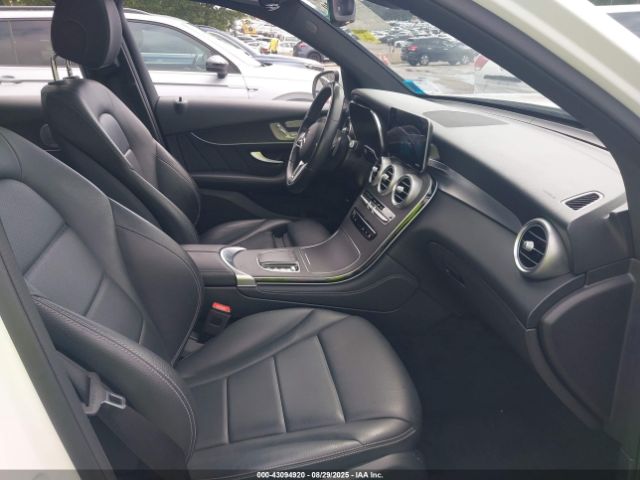 2021 MERCEDES-BENZ GLC 300 W1N0G8EBXMF866823 Photo 4