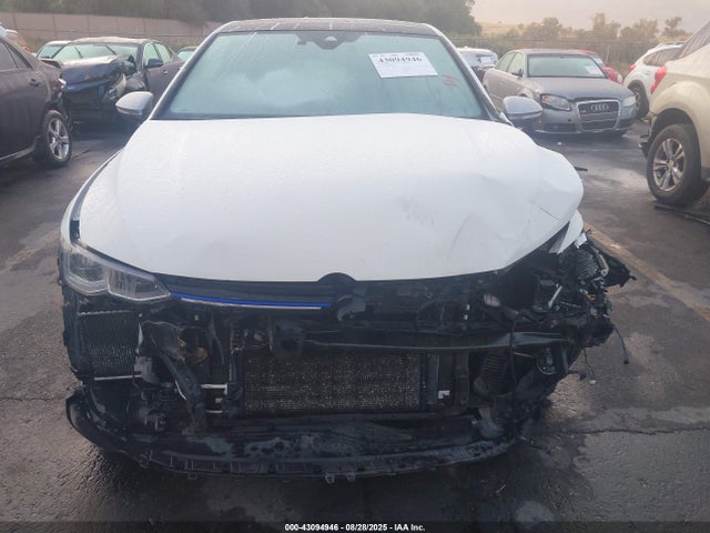 WVWEB7CDXPW188671 Volkswagen tsi