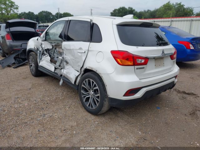 2018 MITSUBISHI OUTLANDER SPORT JA4AP3AW6JU006930 Photo 2