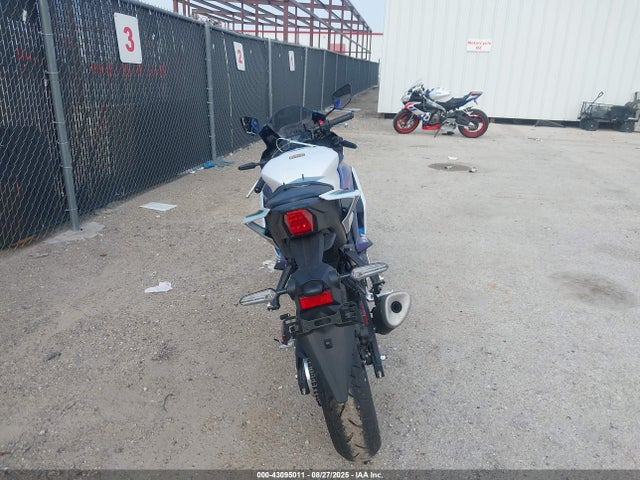 MH3RH25E5SK004506 Yamaha 2025