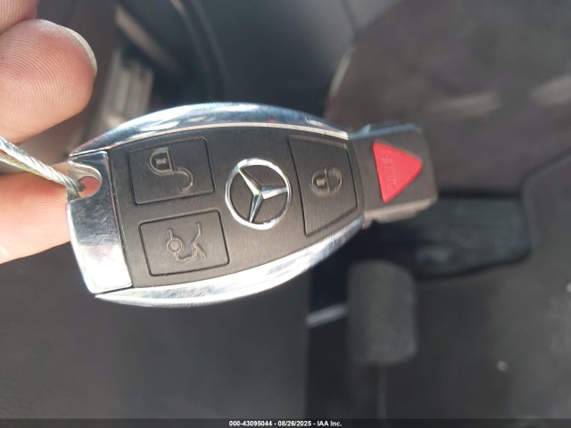 WDC0G4JB8JV111123 Mercedes-Benz m274