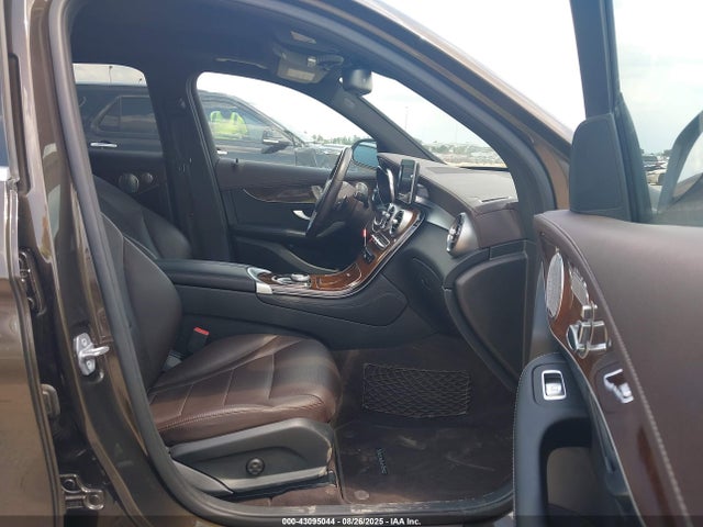 WDC0G4JB8JV111123 Mercedes-Benz m274