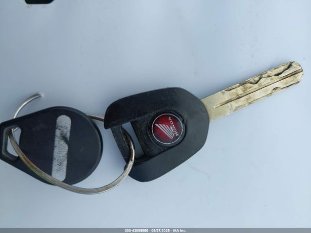 2017 HONDA CBR1000 JH2SC7702HK000717 Photo 10