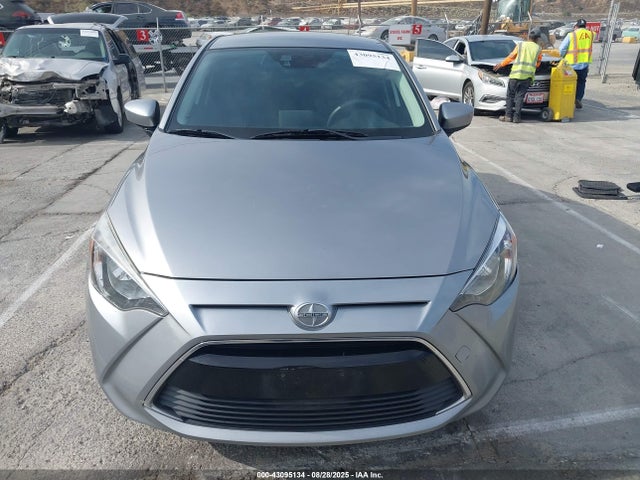 3MYDLBZV3GY135557 Scion p5v