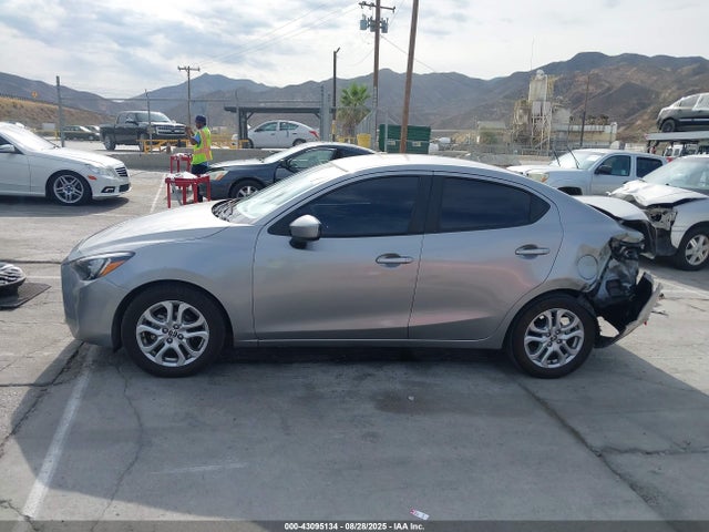 3MYDLBZV3GY135557 Scion p5v