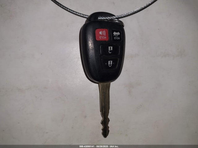 4T1BF1FK9HU645896 Toyota 2ar-fe