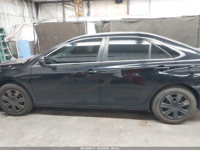 4T1BF1FK9HU645896 Toyota 2ar-fe