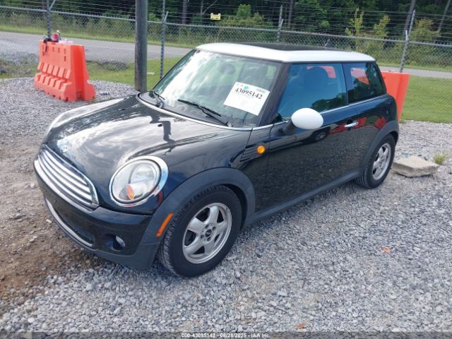 2010 MINI COOPER WMWMF3C59ATU78178 Photo 1