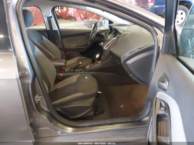 Ford 2014 2014 1FADP3K26EL350516 Image 5