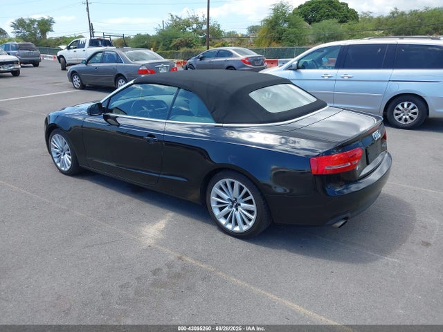 2010 AUDI A5 WAULFAFH4AN011826 Photo 2