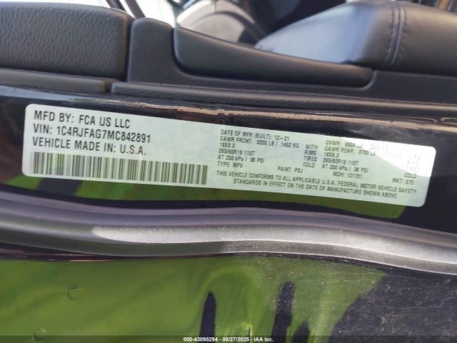 Продажа на аукционе авто 2021 Jeep Grand Cherokee Laredo E 4x4, vin: 1C4RJFAG7MC842891, номер лота: 43095294