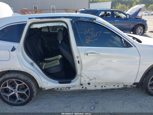 2018 BMW X1 WBXHT3C32J3H31519 Photo 5