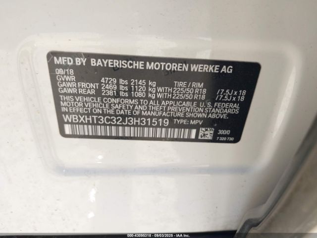 2018 BMW X1 WBXHT3C32J3H31519 Photo 8