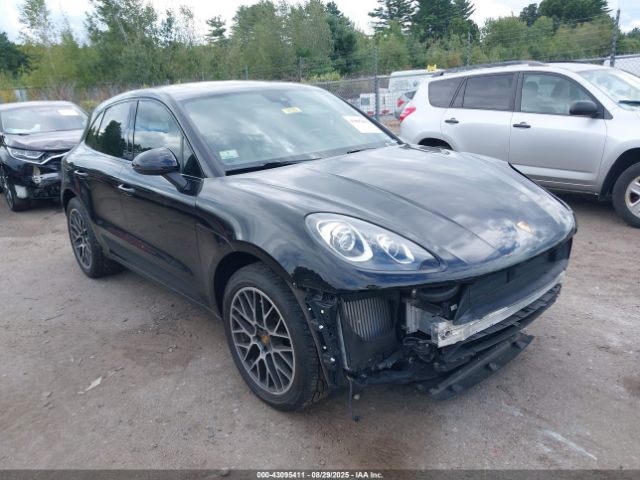 2017 PORSCHE MACAN WP1AB2A50HLB13640 Photo 0
