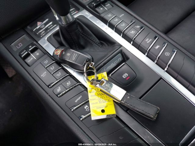 2017 PORSCHE MACAN WP1AB2A50HLB13640 Photo 10