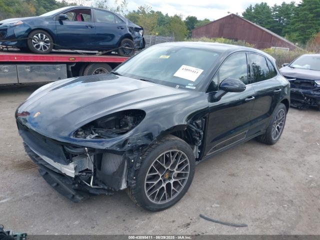 2017 PORSCHE MACAN WP1AB2A50HLB13640 Photo 1