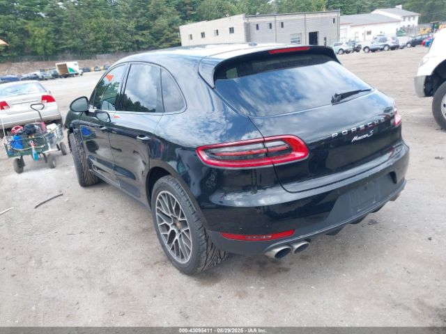 2017 PORSCHE MACAN WP1AB2A50HLB13640 Photo 2