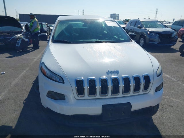 1C4PJLAB3GW273826 Jeep Cherokee