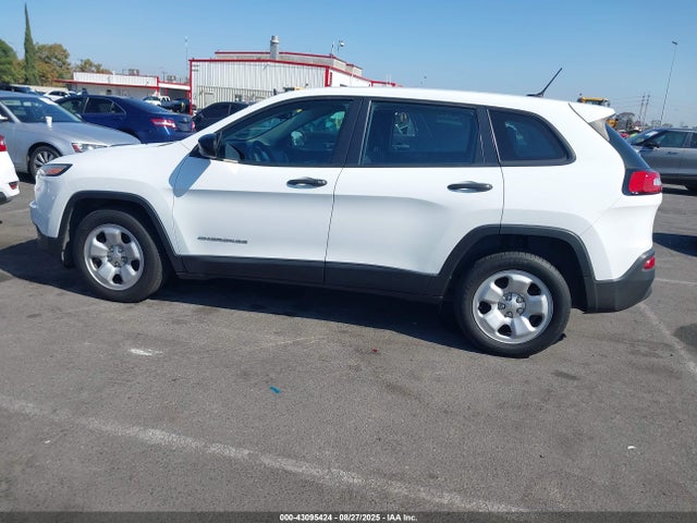1C4PJLAB3GW273826 Jeep Cherokee