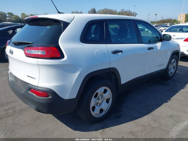1C4PJLAB3GW273826 Jeep Cherokee