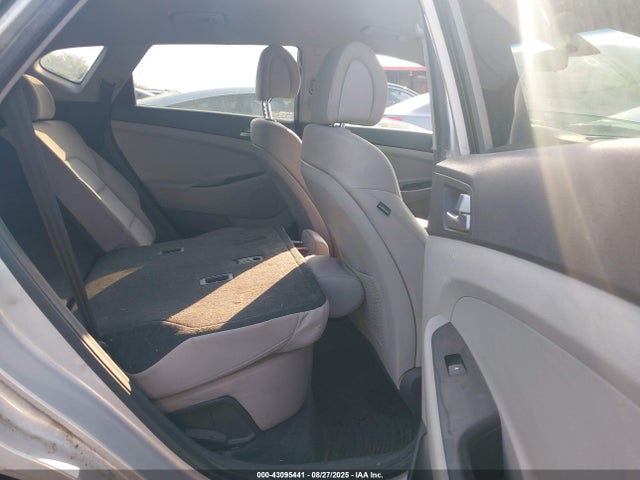 Hyundai Tucson 2016 KM8J33A45GU116727 Image 8