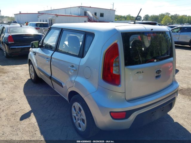 2012 KIA SOUL KNDJT2A57C7390205 Photo 2