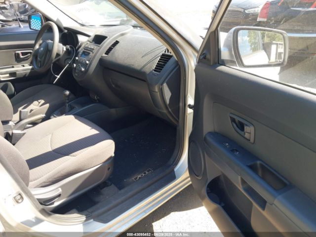 2012 KIA SOUL KNDJT2A57C7390205 Photo 4