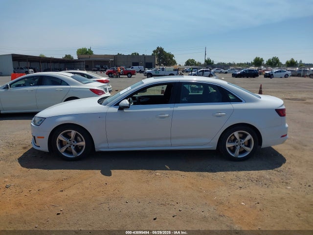 Audi A4 2019 WAUDNAF42KA035314 Image 14