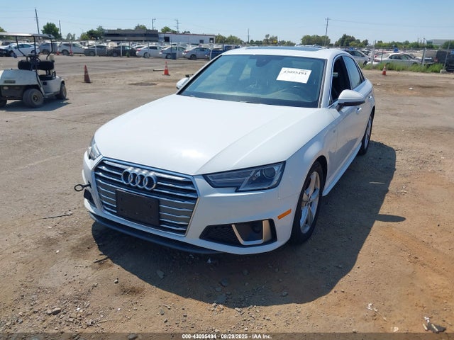 2019 AUDI A4 WAUDNAF42KA035314 Photo 1