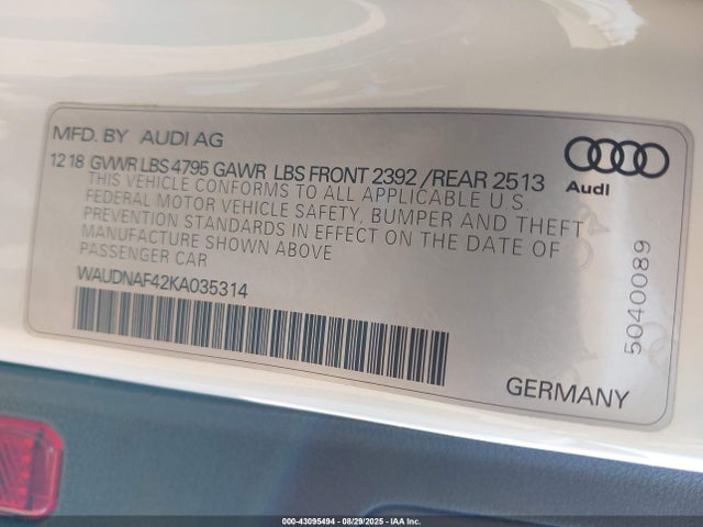 2019 AUDI A4 WAUDNAF42KA035314 Photo 8
