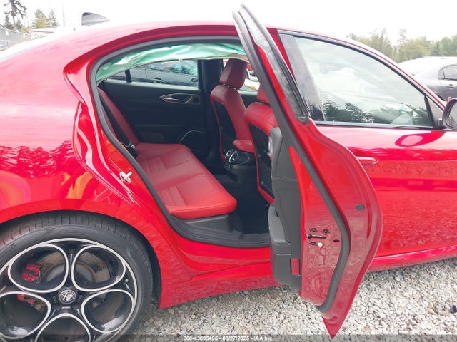 ZARFAMBN7N7653999 Alfa Romeo Giulia Veloce Ti Rwd