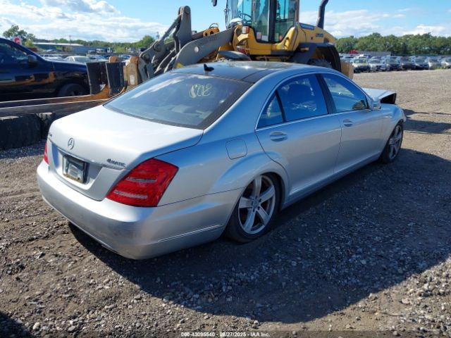 2010 MERCEDES-BENZ S 550 WDDNG8GB8AA349626 Photo 3