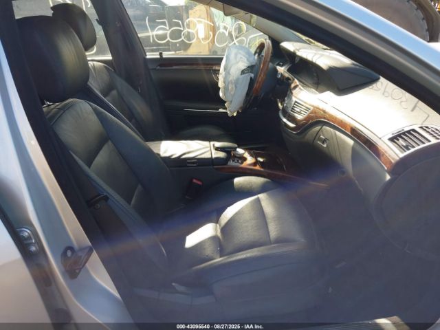 2010 MERCEDES-BENZ S 550 WDDNG8GB8AA349626 Photo 4