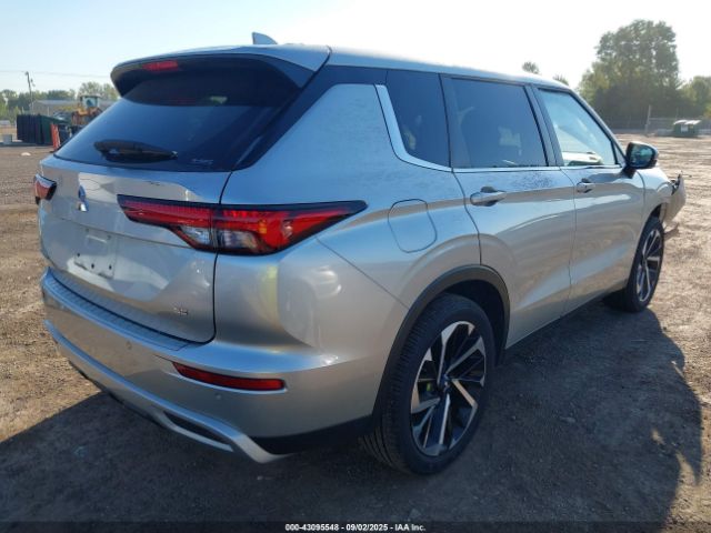 2022 MITSUBISHI OUTLANDER JA4J4UA85NZ063578 Photo 3