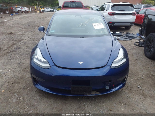 5YJ3E1EB9JF114967 Tesla 2018