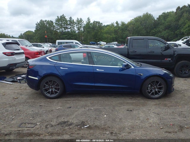 5YJ3E1EB9JF114967 Tesla 2018