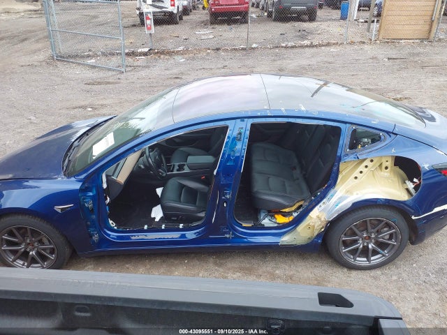 5YJ3E1EB9JF114967 Tesla 2018